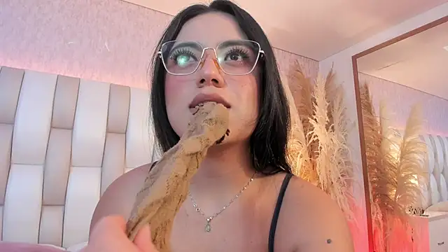 Rebeca jones online show from April 1, 1:41 pm