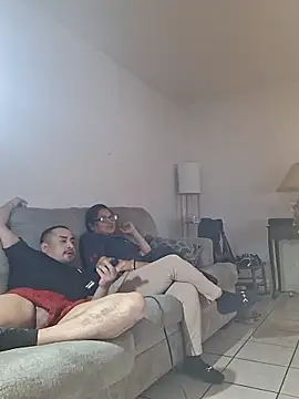 hungpenis210 online show from February 14, 5:31 am