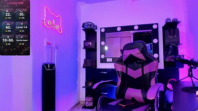 miss kitty online show from March 8, 12:40 am