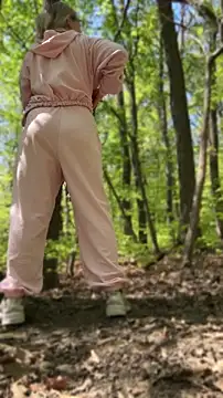 KissMissAngela online show from April 18, 10:40 am