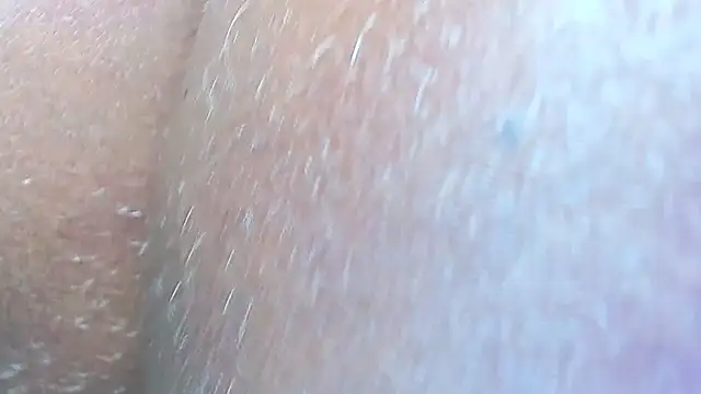 liandragostosa online show from April 18, 12:02 am