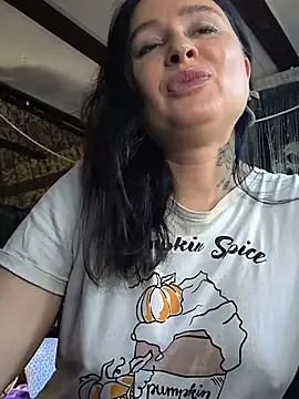 KikiXRed online show from July 26, 2:25 pm