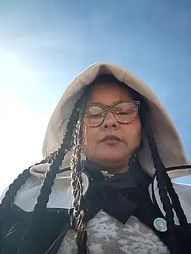 bellapaty online show from March 30, 9:42 am