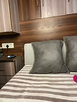 Kaur6969 online show from April 17, 4:58 am