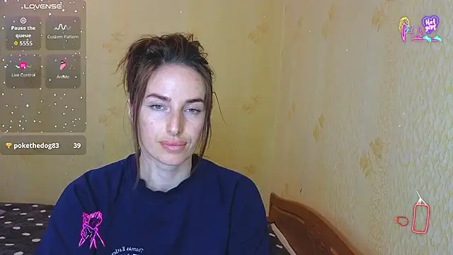 xx adrihanna xx online show from March 24, 5:18 pm