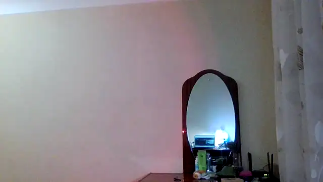 Wild Bitch69 online show from December 13, 9:43 pm