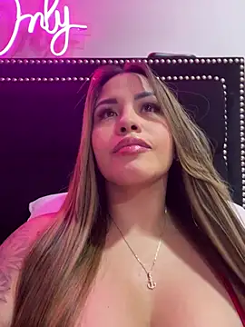 sexyyykloee online show from March 13, 6:36 am