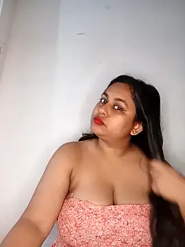 bumblebeegirl online show from April 9, 9:09 pm