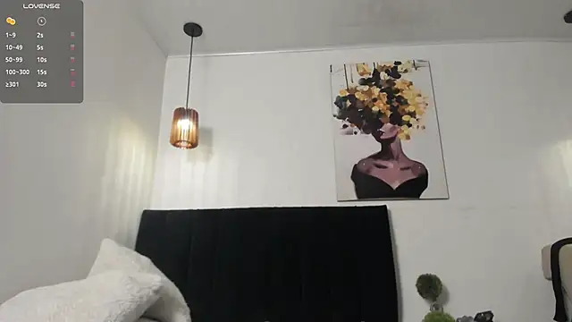 dolly zoe online show from March 30, 5:07 am