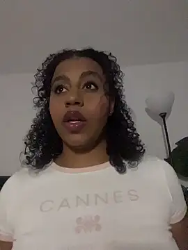 charlotteeruss online show from March 21, 5:56 am