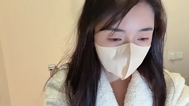 A-xena online show from February 1, 8:46 am