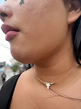 NatashaBrown12 online show from March 25, 6:44 pm