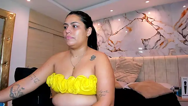 kiana cream online show from May 21, 11:30 am