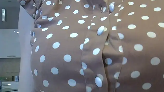 ZarinaSwift online show from March 6, 5:02 am