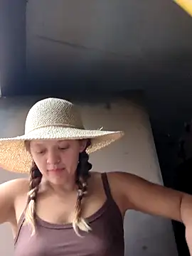 curvycakecutie online show from April 21, 12:58 am