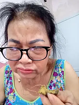 Hotestlove online show from March 28, 9:09 am