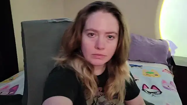 InternetFairy XO online show from April 11, 7:45 am