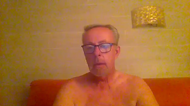 tuggy59 online show from August 9, 5:12 am