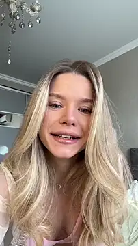 JessIsLove online show from March 7, 5:14 am