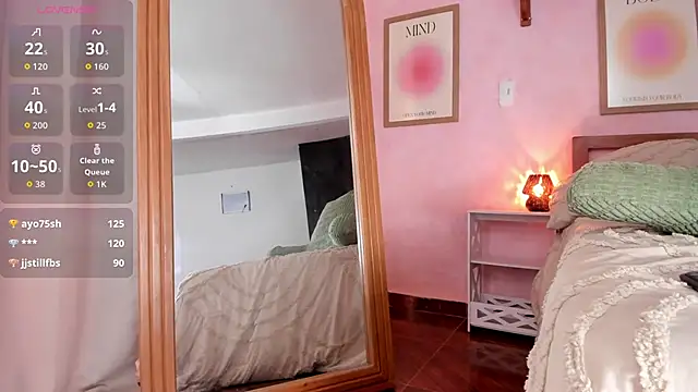 AliceBanks online show from April 1, 1:41 pm