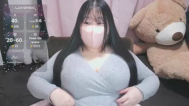 yuinyan3150 online show from April 28, 10:52 am