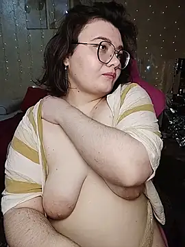 DenisHailey online show from April 22, 7:11 pm