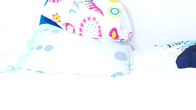 KarlaNughty online show from October 19, 2:46 am