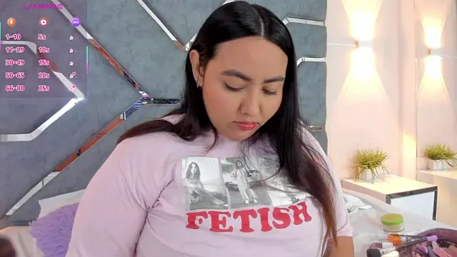 LucciaPorter online show from April 7, 2:08 pm