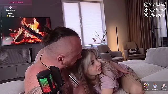 niki7377 online show from March 29, 6:23 am