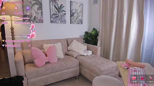 miss catalina9 online show from December 18, 1:10 am