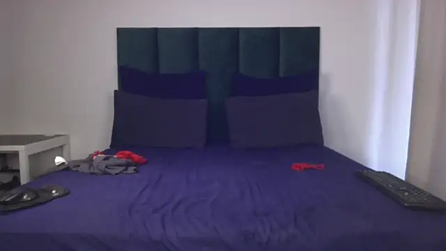 THROATGOATxo online show from May 15, 7:44 am