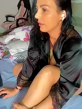 ReiyaRey online show from March 29, 10:20 pm