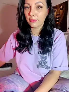 ReiyaRey online show from April 15, 7:58 pm