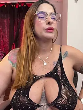 Alessandra Schmoll online show from February 11, 2:40 pm