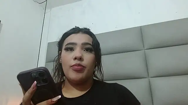 emily brontee  online show from October 10, 12:54 pm