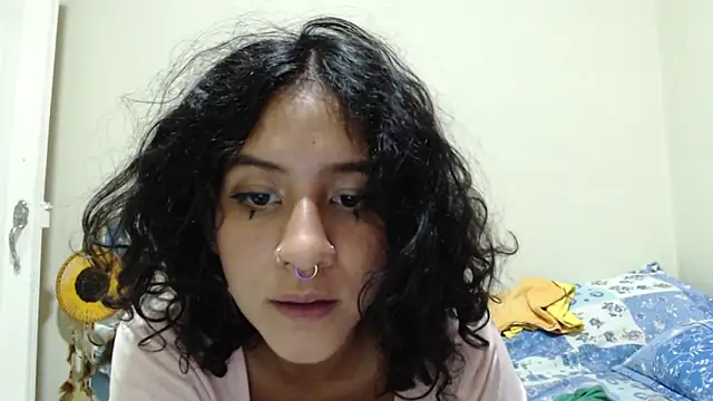 AlinaWoolf  online show from April 16, 6:14 am