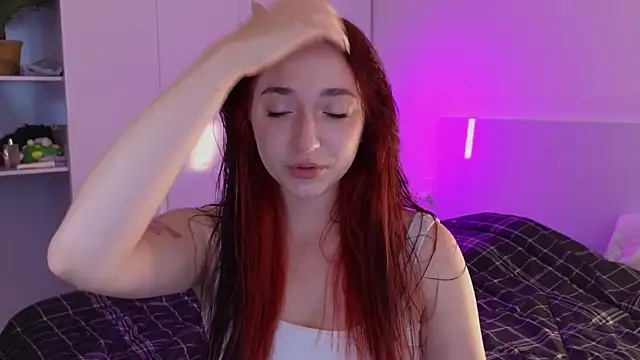 YasmineWest online show from July 16, 2:27 am