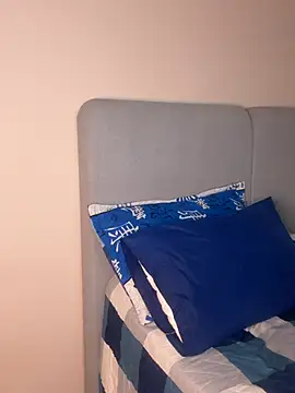 temptation sweet online show from April 18, 1:30 am