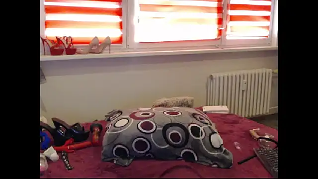 Alexie33 online show from April 2, 2:14 pm