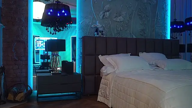 eva fashionista online show from March 23, 6:58 pm