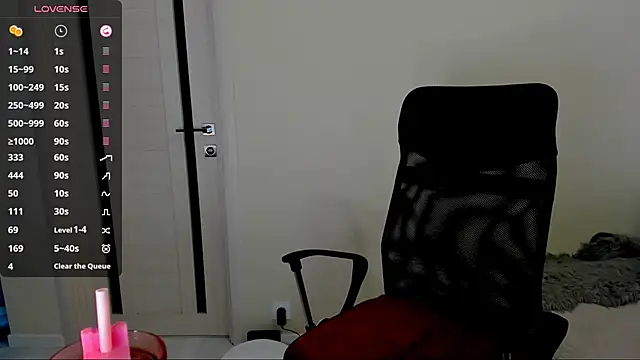 Kimmberr online show from October 22, 3:44 am