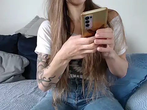 naikah714 online show from April 5, 2:05 pm