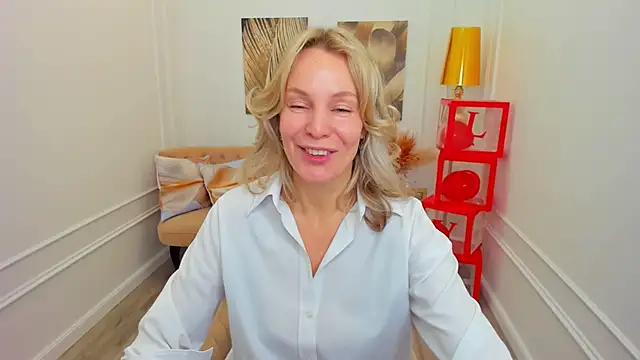 Sinty Devis online show from March 10, 5:00 am