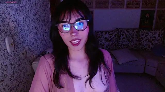 wild kittys online show from August 7, 4:30 am