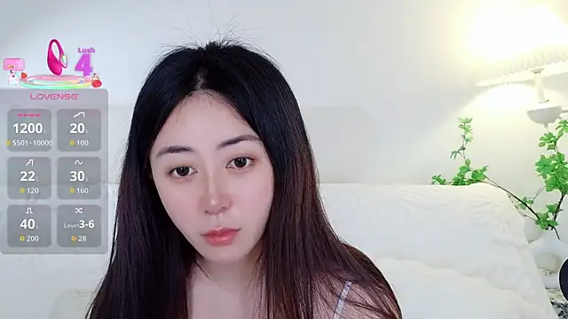 Eileen-886 online show from April 27, 9:45 pm