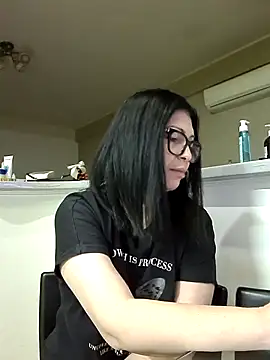 Milf Abigail online show from March 11, 3:44 am