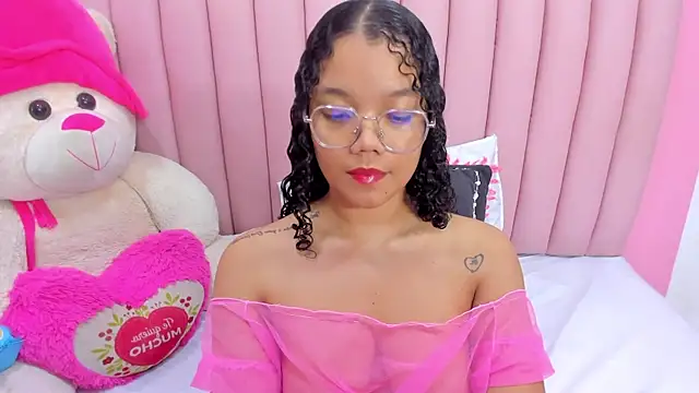 ISABELLA 020 online show from March 11, 12:52 pm