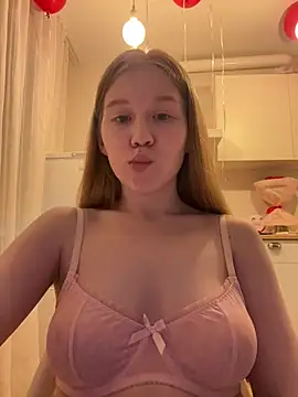 Eva Weyne online show from March 27, 8:53 pm