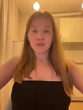 Eva Weyne online show from June 2, 9:49 pm