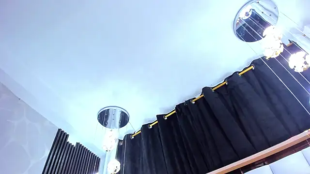 SarayRoyse online show from March 18, 7:41 pm